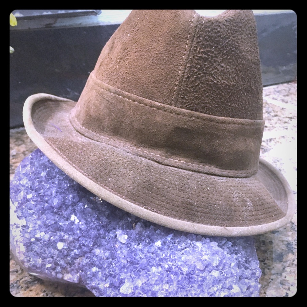 Really hip vintage leather fedora‎ hat
